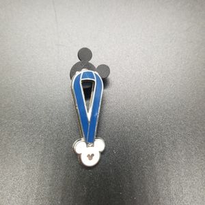 Lot of 2 Award Ribbons Hidden Disney Trading Pin